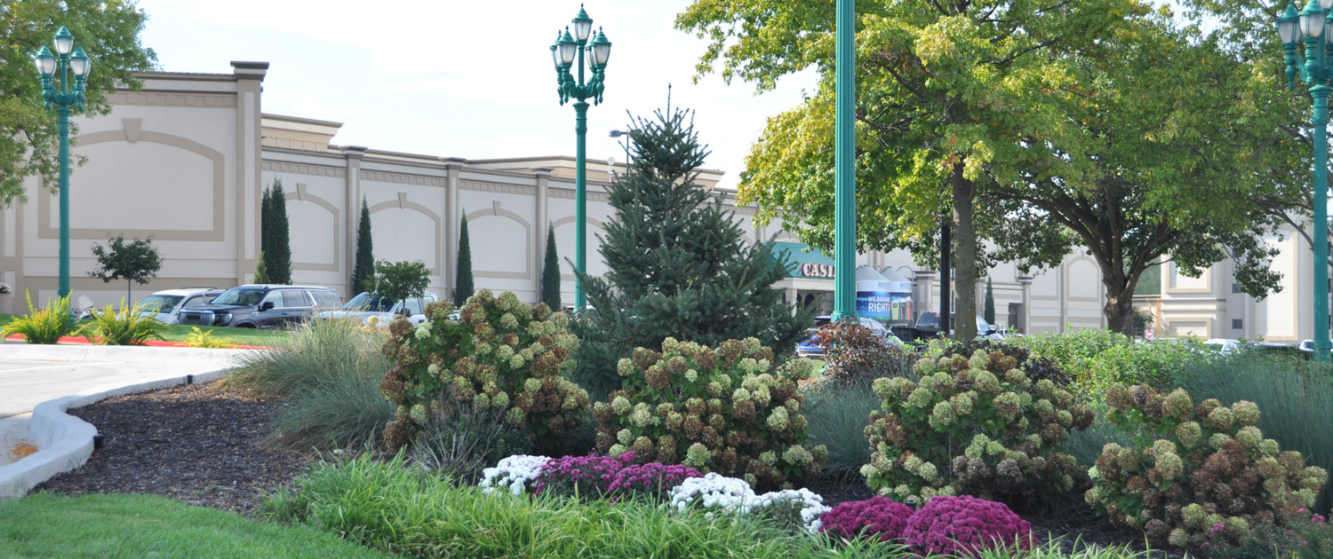Commercial Ameristar Beautiful Landscaping