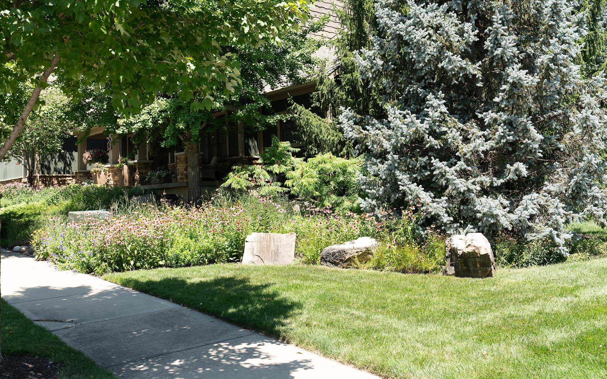 Estate Smith Schoal Creek Landscaping Near Home